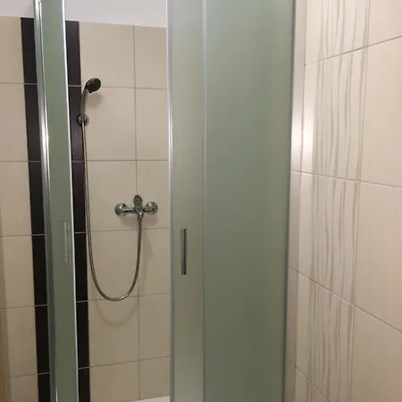 Lägenhet Ortenova 74 *