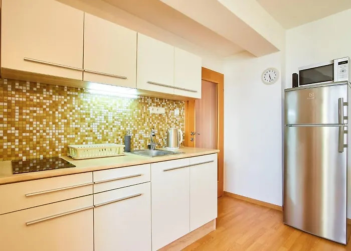 Ortenova 74 Apartamento *